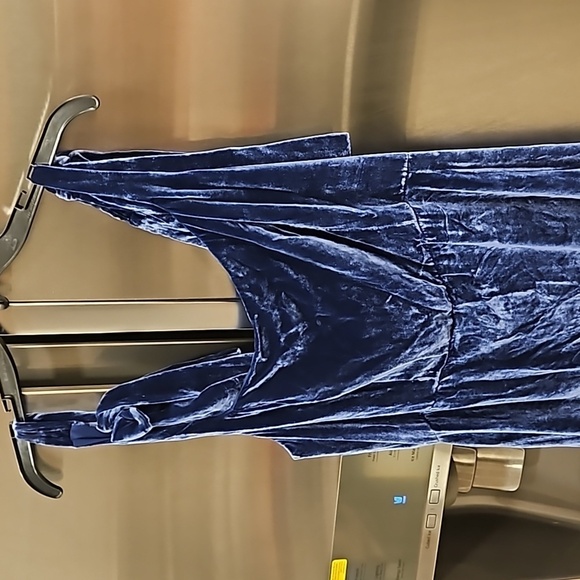 💕REFORMATION💕 Westerly Velvet Maxi Dress ~ Danube Blue 12 NWT - Picture 8 of 13